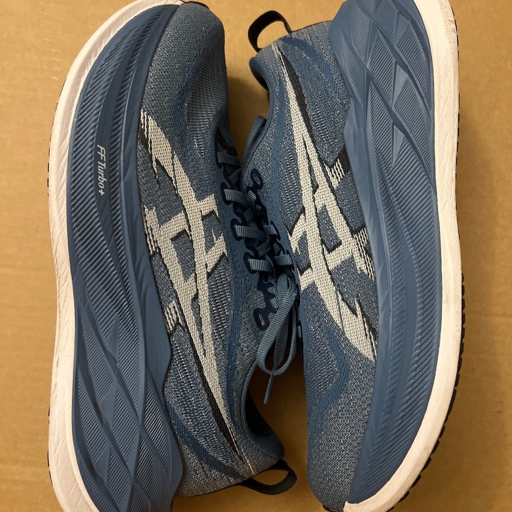 Asics Superblast - Race Day Running Shoes